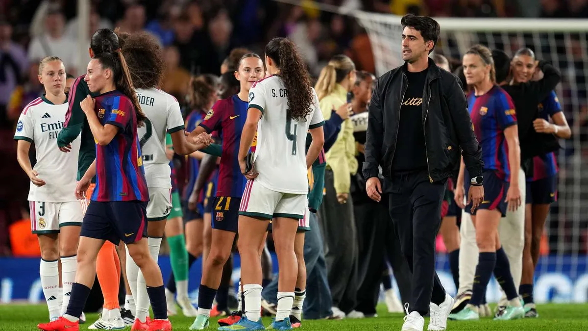 زلزال السباعية في كامب نو.. خياران أمام فلورنتينو بيريز لتحديد مصير سيدات ريال مدريد